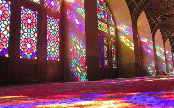 کاربرد شیشه رنگی در و پنجره دوجداره