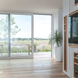 پنجره دوجداره لولایی و کشویی