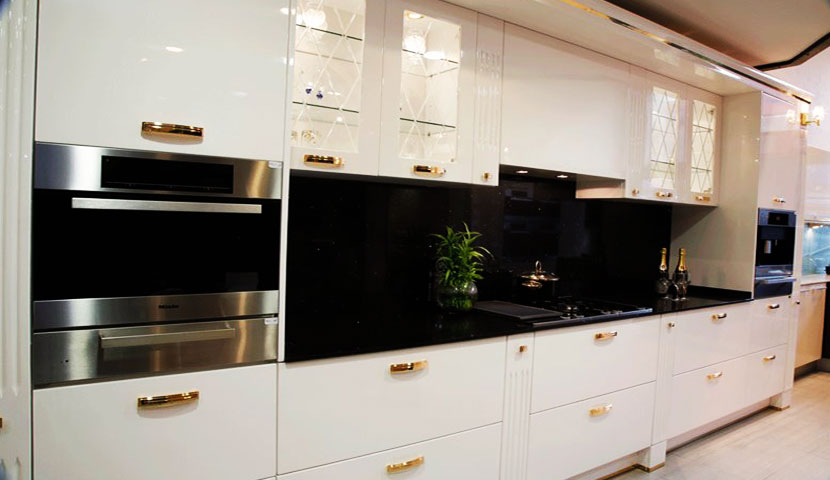 تفاوت کابینت لمی گلاس و پلی گلاس