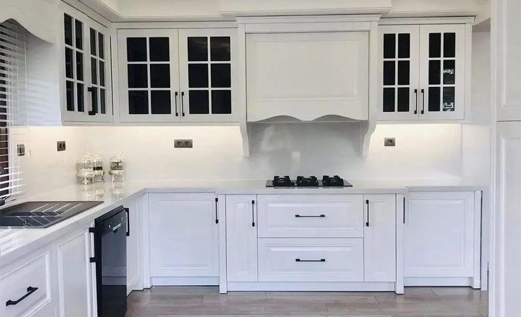 کابینت نئو کلاسیک چگونه کابینتی است؟